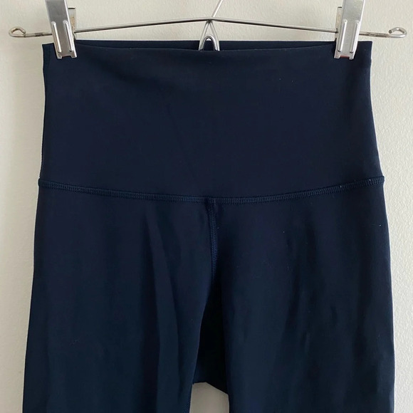 LULULEMON Wunder Train High-Rise Crop 22 1/2” True Navy  Size 2 - Picture 14 of 15